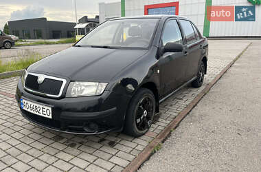 Седан Skoda Fabia 2006 в 