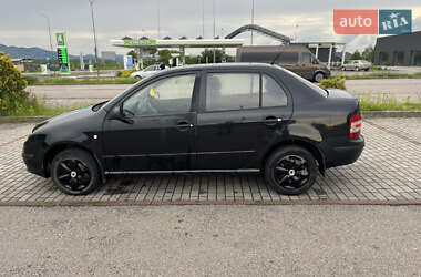 Седан Skoda Fabia 2006 в 