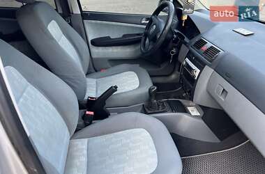 Универсал Skoda Fabia 2002 в 