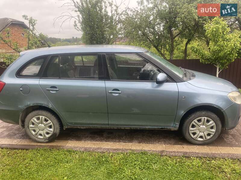 Універсал Skoda Fabia 2008 в Тернополі