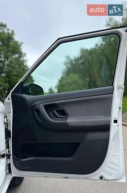 Хэтчбек Skoda Fabia 2013 в 