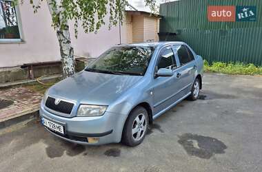 Седан Skoda Fabia 2002 в 