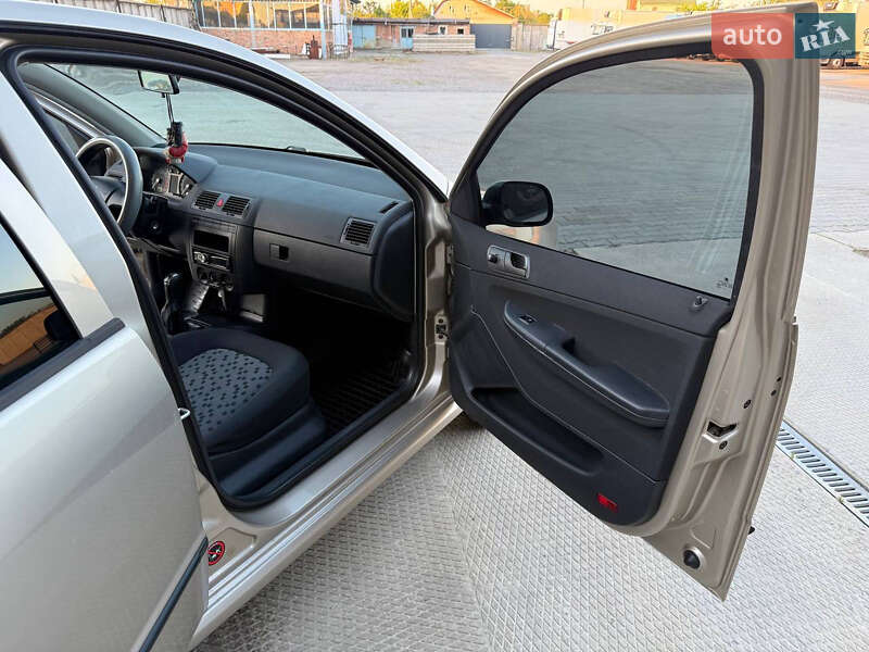Универсал Skoda Fabia 2005 в Харькове