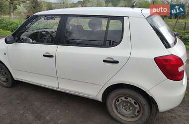 Хэтчбек Skoda Fabia 2013 в 