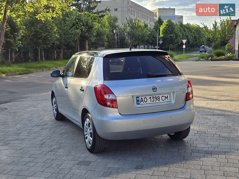 Хэтчбек Skoda Fabia 2012 в Мукачево