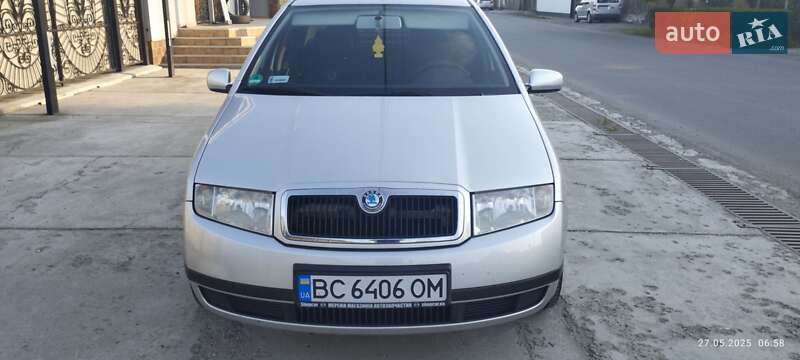 Седан Skoda Fabia 2002 в Виноградові