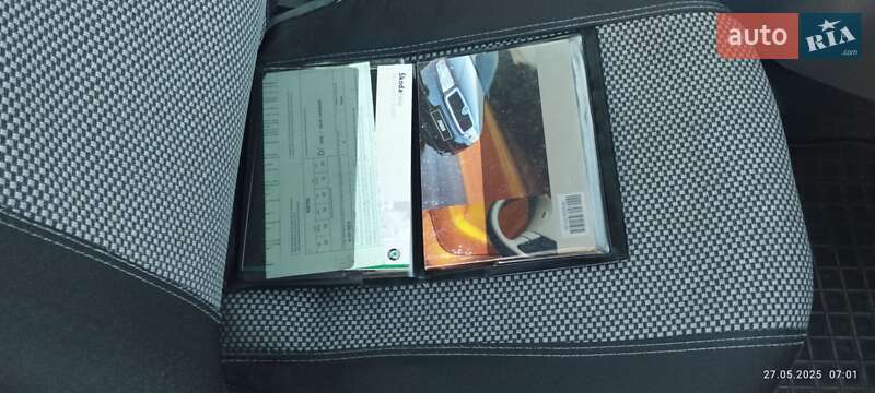 Седан Skoda Fabia 2002 в Виноградові