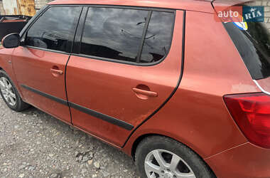 Хетчбек Skoda Fabia 2008 в 