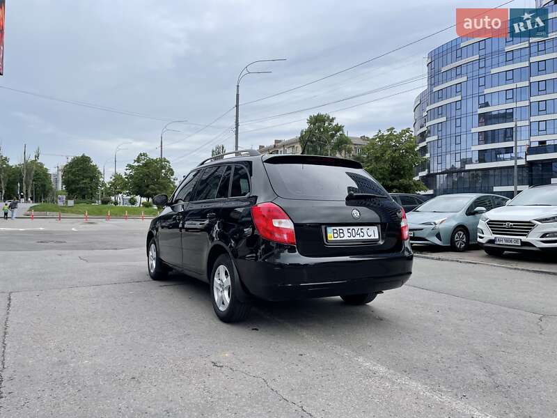 Универсал Skoda Fabia 2008 в Киеве