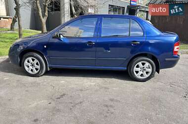 Седан Skoda Fabia 2006 в 