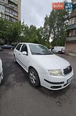 Хэтчбек Skoda Fabia 2006 в 
