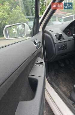 Хэтчбек Skoda Fabia 2006 в 