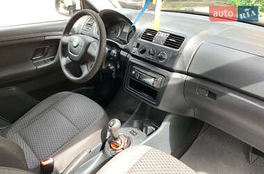 Хетчбек Skoda Fabia 2012 в 