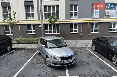 Хэтчбек Skoda Fabia 2010 в Киеве