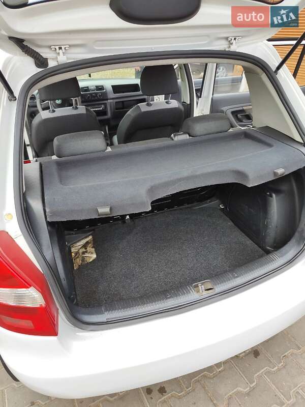 Хэтчбек Skoda Fabia 2011 в Одессе