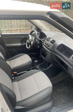 Хэтчбек Skoda Fabia 2012 в 