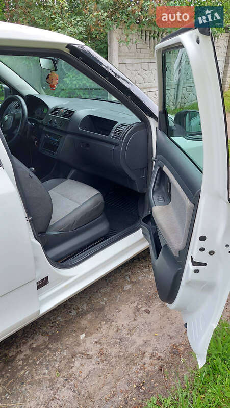 Хетчбек Skoda Fabia 2010 в Буську