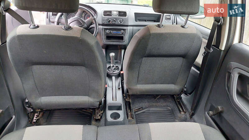 Хетчбек Skoda Fabia 2010 в Буську