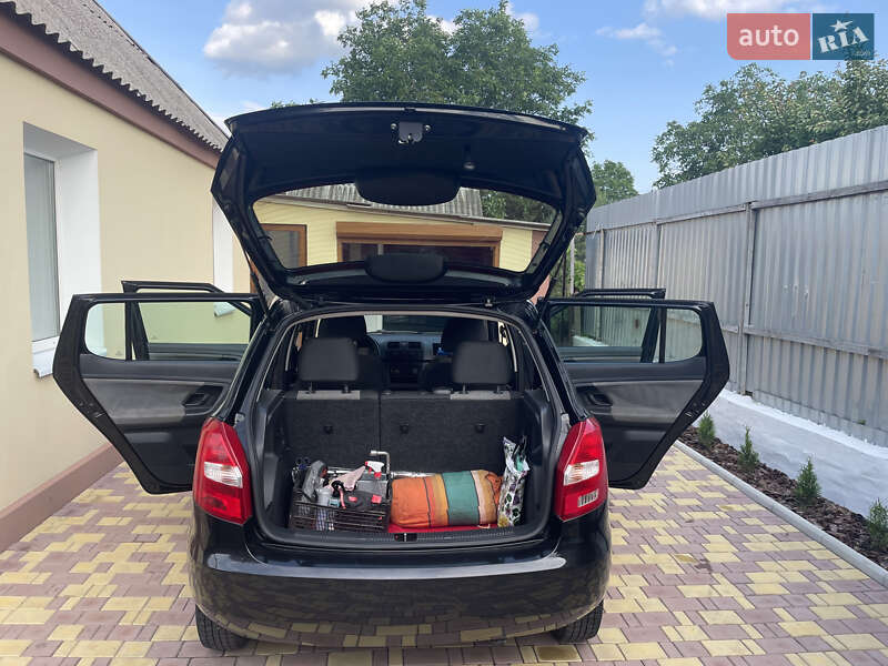 Хетчбек Skoda Fabia 2009 в Дніпрі