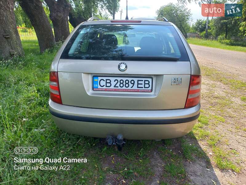 Универсал Skoda Fabia 2006 в Чернигове