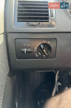Универсал Skoda Fabia 2006 в 