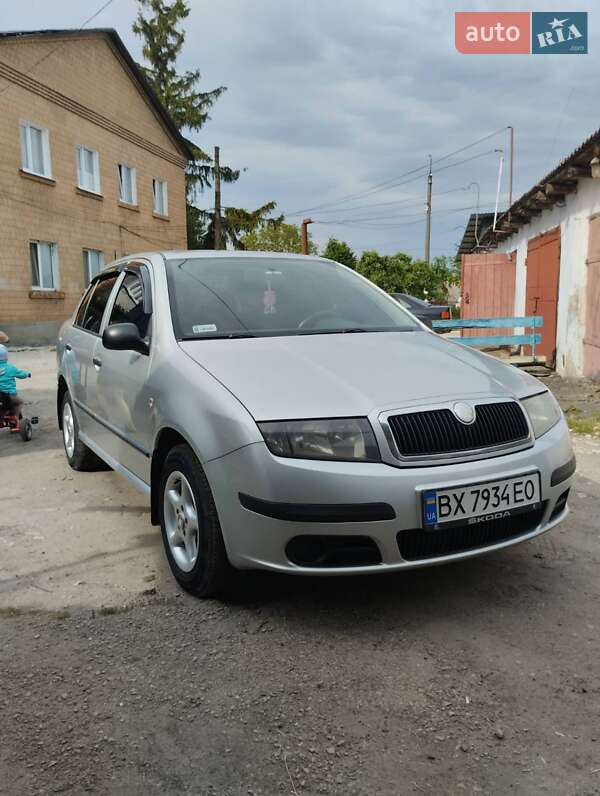 Седан Skoda Fabia 2006 в Михновцах