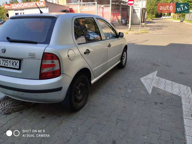 Хетчбек Skoda Fabia 2005 в Києві