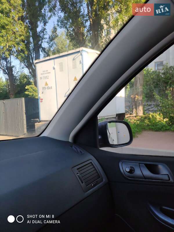 Хетчбек Skoda Fabia 2005 в Києві