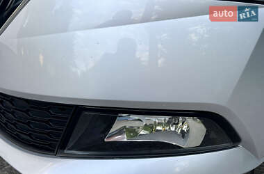 Хэтчбек Skoda Fabia 2019 в 
