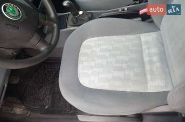 Універсал Skoda Fabia 2001 в 
