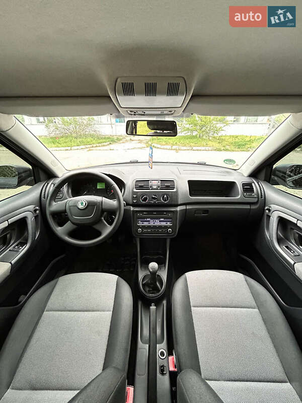 Хетчбек Skoda Fabia 2010 в Сумах