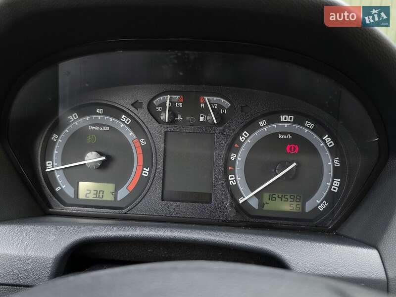 Хэтчбек Skoda Fabia 2006 в Тернополе