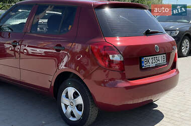 Хэтчбек Skoda Fabia 2008 в 