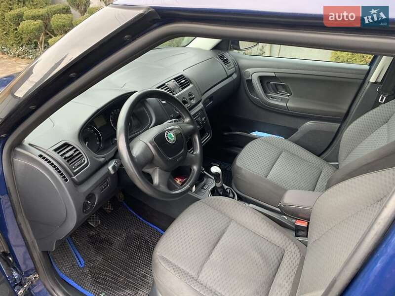 Хэтчбек Skoda Fabia 2011 в Ковеле