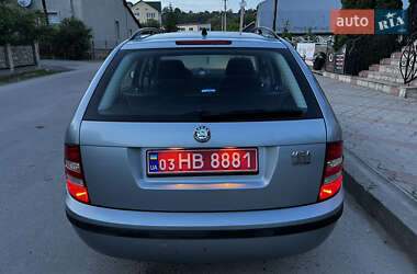Универсал Skoda Fabia 2002 в 