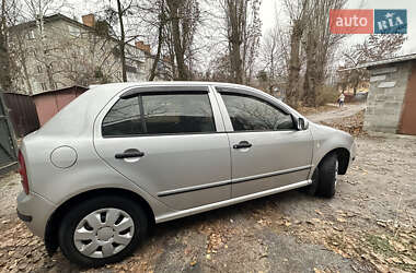 Хэтчбек Skoda Fabia 2001 в 