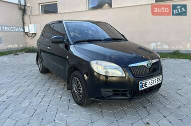 Хетчбек Skoda Fabia 2008 в 