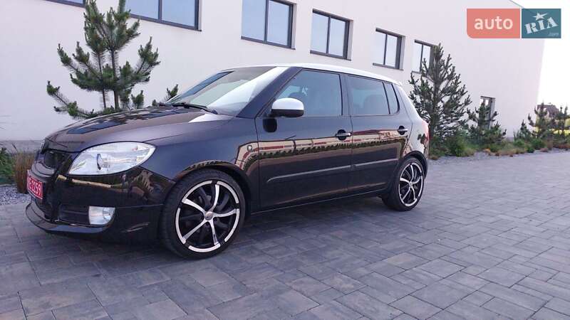 Хетчбек Skoda Fabia 2009 в Луцьку