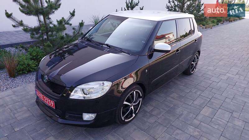 Хетчбек Skoda Fabia 2009 в Луцьку