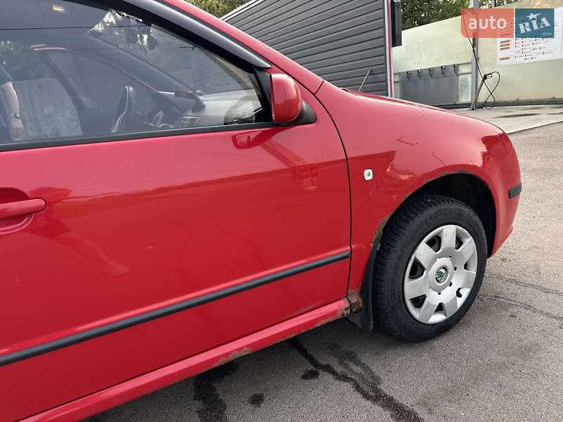 Хэтчбек Skoda Fabia 2006 в Харькове