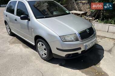 Хэтчбек Skoda Fabia 2006 в 