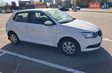 Хэтчбек Skoda Fabia 2017 в 