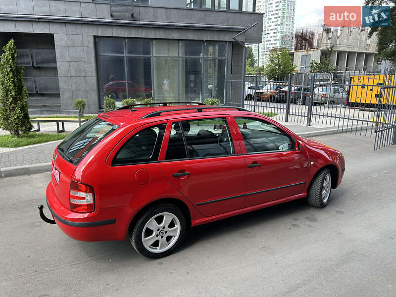 Универсал Skoda Fabia 2005 в Киеве