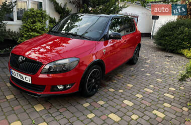 Хэтчбек Skoda Fabia 2011 в 