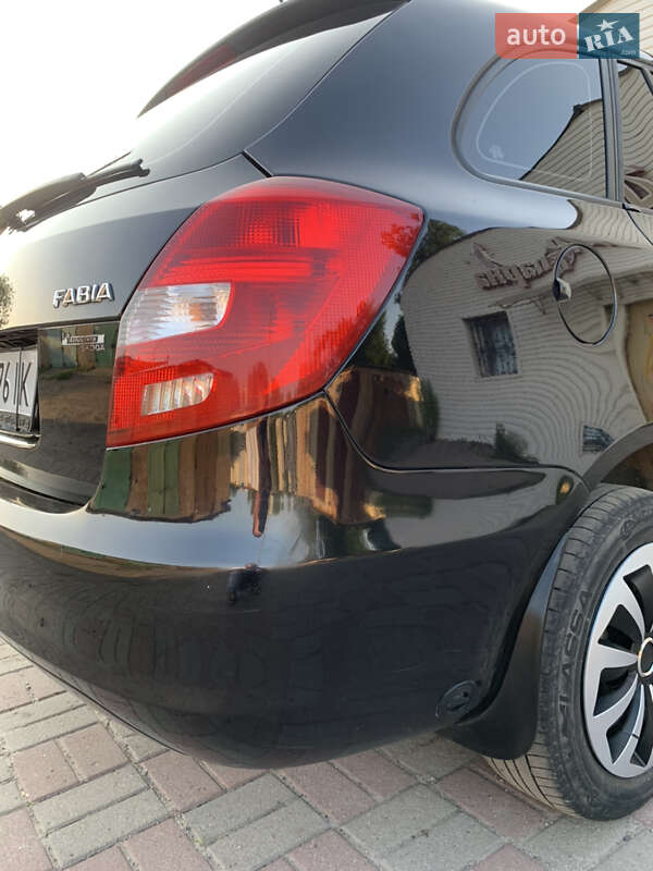 Універсал Skoda Fabia 2014 в Полтаві