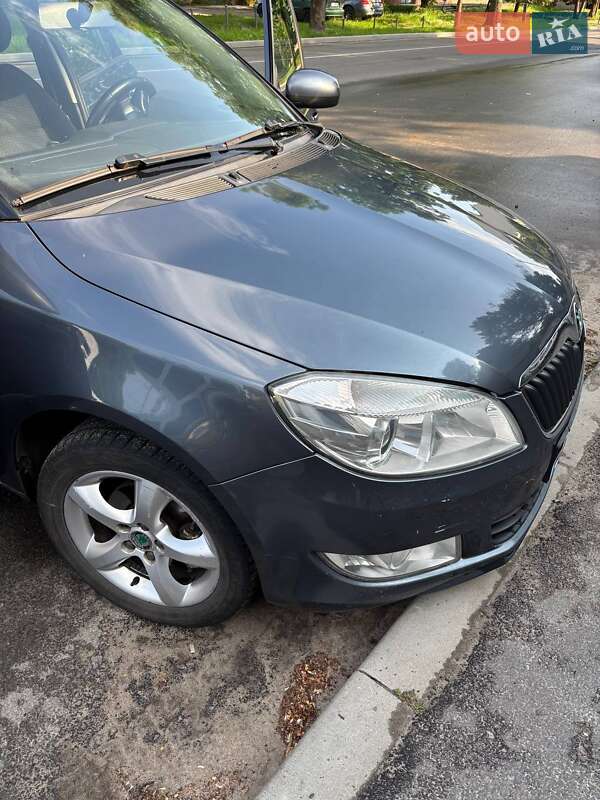 Универсал Skoda Fabia 2011 в Львове