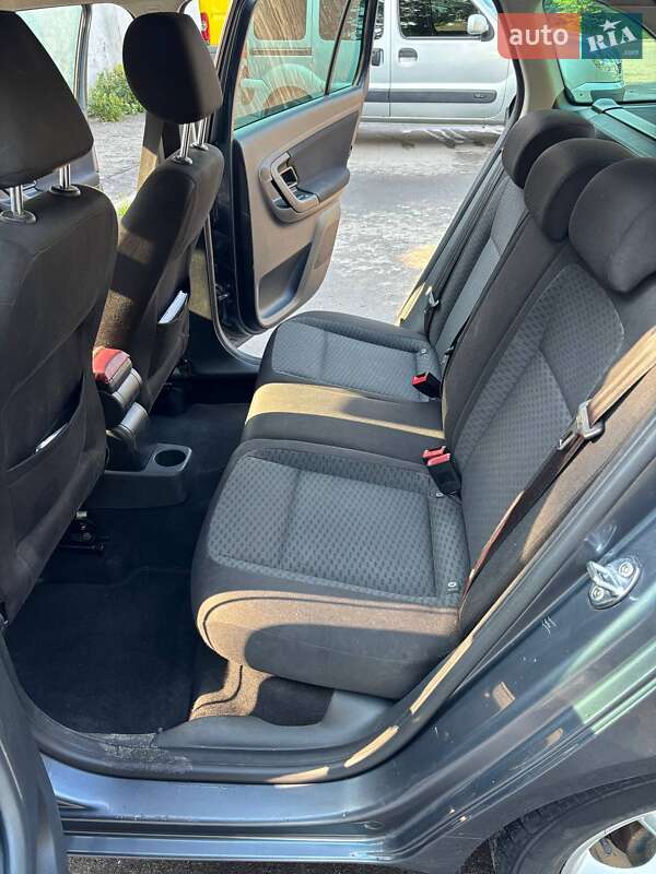 Универсал Skoda Fabia 2011 в Львове