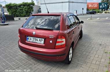 Хэтчбек Skoda Fabia 2006 в 