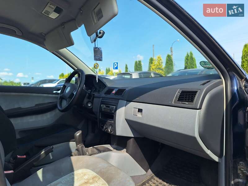 Хетчбек Skoda Fabia 2000 в Калуші