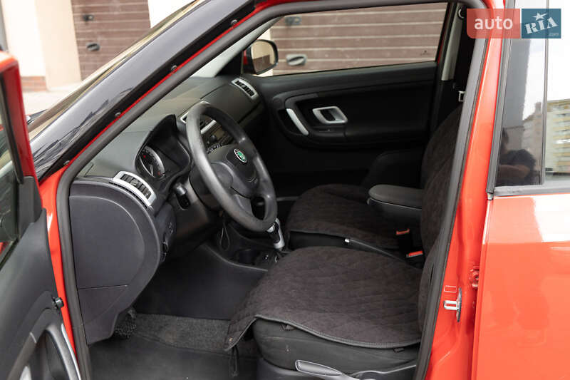 Хэтчбек Skoda Fabia 2009 в Ивано-Франковске